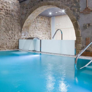Relax & Health: Circuito de Aguas y Masaje para dos en Spa Masia Vallromanes (Vallromanes, Barcelona)