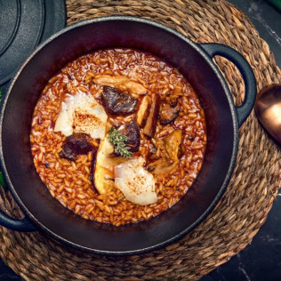 Menú Degustación de 7 Pases para dos en Sal Negra Somió (Gijón, Asturias)