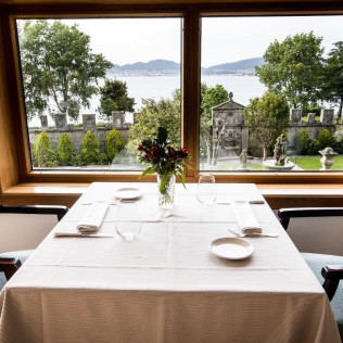 Menú Degustación para dos en Pazo Los Escudos Hotel & Spa Resort 5* (Vigo)