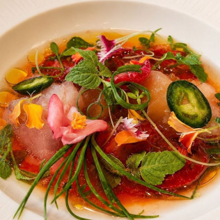 Menú Degustación para dos en Pazo Los Escudos Hotel & Spa Resort 5* (Vigo)