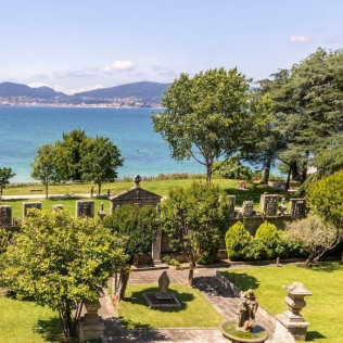 Menú Degustación para dos en Pazo Los Escudos Hotel & Spa Resort 5* (Vigo)