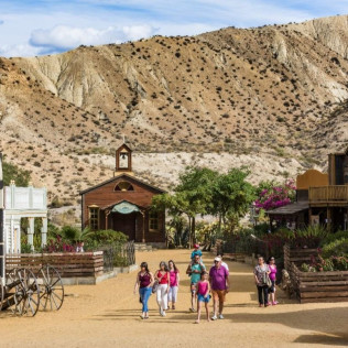 Entrada a Oasys MiniHollywood con Buffet (Tabernas, Almería)