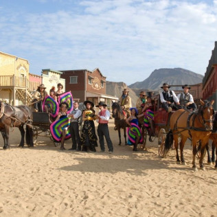 Entrada a Oasys MiniHollywood con Buffet (Tabernas, Almería)