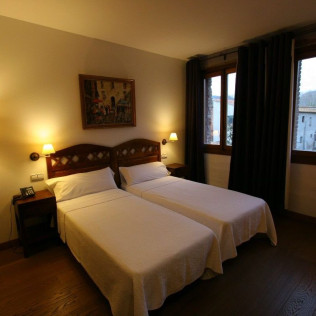 Escapada con Desayuno en Hotel Molí de la Torre (Bigues i Riells, Barcelona)