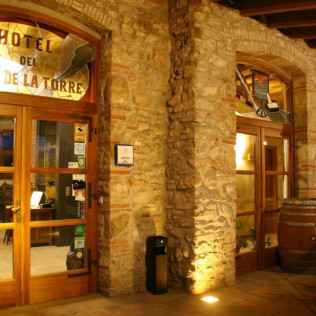 Escapada con Desayuno en Hotel Molí de la Torre (Bigues i Riells, Barcelona)