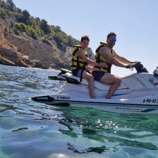 Salida en Moto de Agua para 1 o 2 personas (Castelldefels, Barcelona)