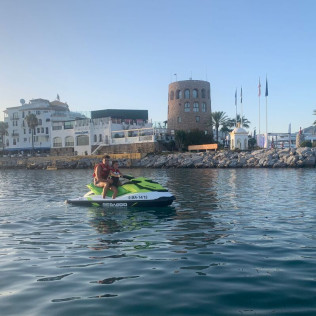 Excursión guiada 1 hora en moto de agua biplaza (Marbella, Málaga)