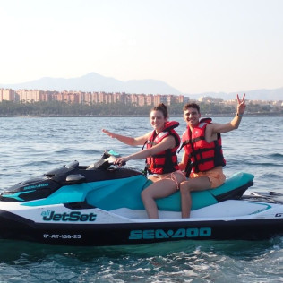 Excursión a Tabarca en Moto de Agua con Almuerzo (Alicante)