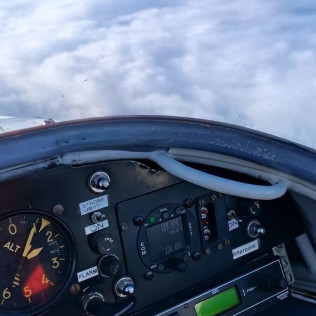 Vuelo en Motovelero por el Valle del Tiétar, Sierra de San Vicente y la Sierra de Gredos (La Iglesuela del Tiétar, Toledo)
