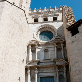 Entrada al Episcopal Girona: Museo de Arte de Girona, Basílica de Sant Féliu y Catedral (Girona)