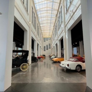 Entrada al Museo del Automóvil y la Moda de Málaga (Málaga)