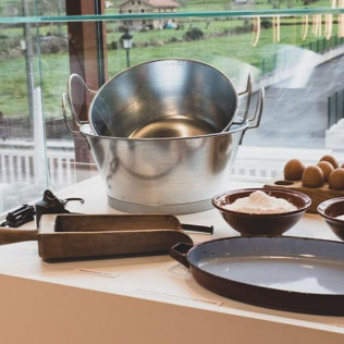 Visita al Museo del Sobao con Degustación y Cena en Posada El Solar 3* (Galizano, Cantabria)