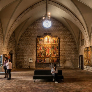 Entrada al Museu d'Art de Girona (Girona)