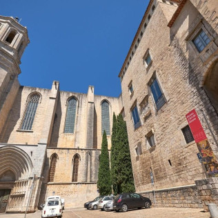 Entrada al Museu d'Art de Girona (Girona)