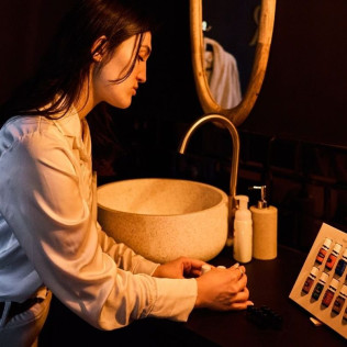 Ritual Signature: Masaje Corporal, Craneal y Exfoliación de Pies en Nágar (Madrid)