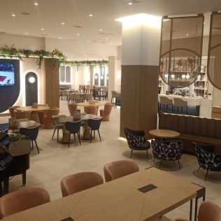 Circuito Spa y Comida o Cena en Hotel ILUNION Les Corts 4* - NATUR Spa (Barcelona)