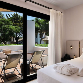 Escapada con Cena en Inmood San Roque 4* (San Roque, Cádiz) - D-J