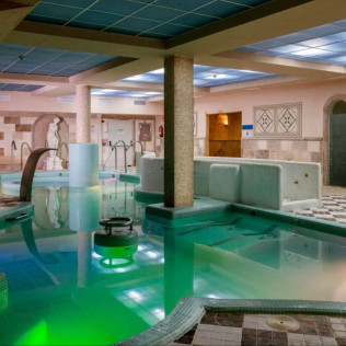 Noche Romántica: Escapada Relax con Spa en Hotel Comendador 4* y Vuelo en Autogiro (Toledo /Madrid)