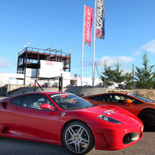 Conducir Ferrari y Lamborghini en Carretera (5 localizaciones)