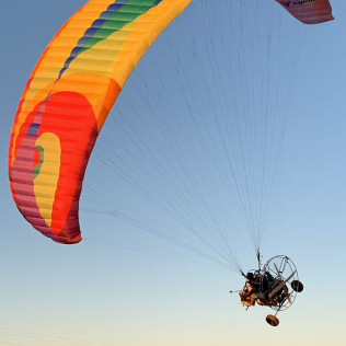 Vuelo en Paramotor Biplaza con Fotos y Vídeo (La Puebla de los Infantes o Lora del Río, Sevilla)