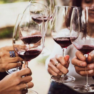 Pack Hotel y Visita a Bodega con Cata