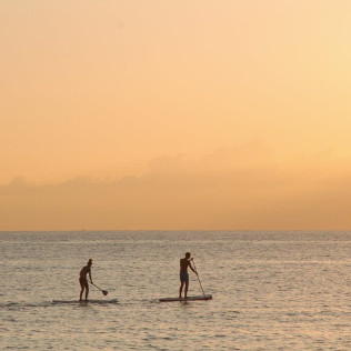 Ruta Guiada en Paddle Surf con Fotos y Vídeos en el Paraje Natural de Punta Entinas (Almerimar, Almería)