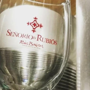 Circuito Termal Palacio del Agua con Comida en Balneario de Mondariz y Visita a Bodegas Señorío de Rubiós con Cata para dos (Pontevedra)