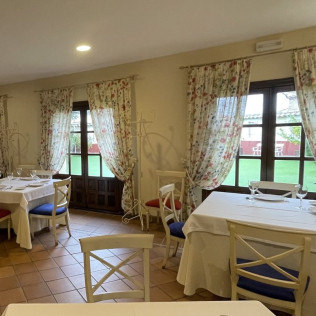Escapada de 2 Noches con Desayuno en Hotel Palacio las Manillas 3* (Sabiote, Jaén)