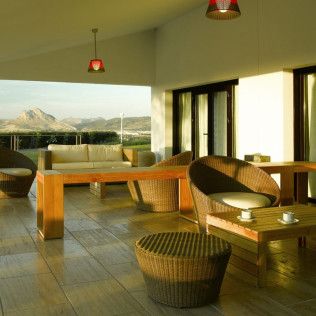 Escapada con Desayuno y Comida o Cena para dos personas en Parador de Antequera (Málaga)