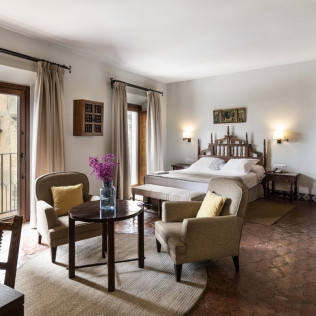 Escapada con Desayuno y Comida o Cena para dos personas en Parador de Arcos de la Frontera (Cádiz)