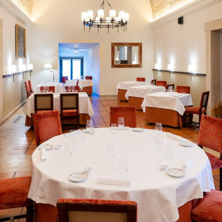 Mesa para dos: Comida o Cena para dos personas en Parador de Lerma (Burgos)