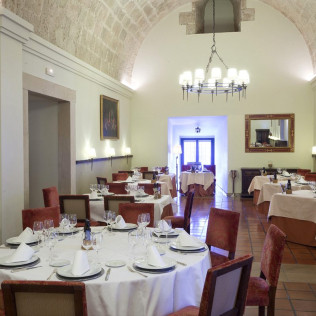 Mesa para dos: Comida o Cena para dos personas en Parador de Lerma (Burgos)