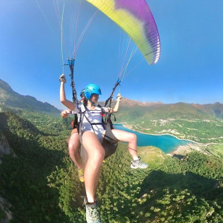 Vuelo en Parapente Biplaza Térmico con Vídeo (El Pueyo de Jaca, Huesca)