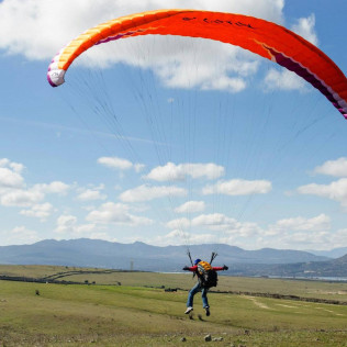 Vuelo Bautismo en Parapente (Madrid)