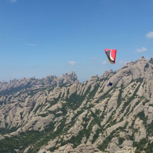 Vuelo en Parapente por Montserrat y Senderismo o Escalada (Monistrol de Montserrat, Barcelona)