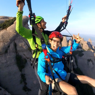 Vuelo en Parapente por Montserrat y Senderismo o Escalada (Monistrol de Montserrat, Barcelona)