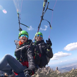 Vuelo en Parapente por Montserrat y Senderismo o Escalada (Monistrol de Montserrat, Barcelona)