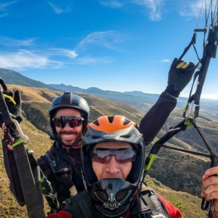 Vuelo en Parapente Biplaza con Vídeo en Sierra Nevada (Cenes de la Vega o Purche, Granada)