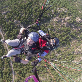 Vuelo en Parapente en Somosierra (Madrid / Segovia)