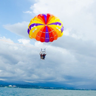 Parasailing (Aguadulce, Almería)
