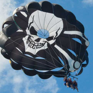 Parasailing para dos en Benalmádena (Málaga)
