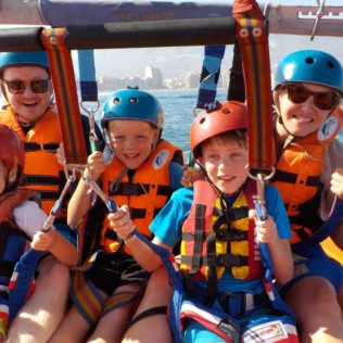 Parasailing (Puerto Banús, Málaga)