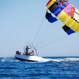 Parasailing (Marbella, Málaga)
