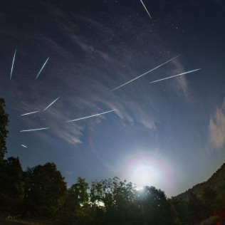 Cena con las Estrellas: Espectáculo Astronómico y Cena para dos (Prades, Tarragona)