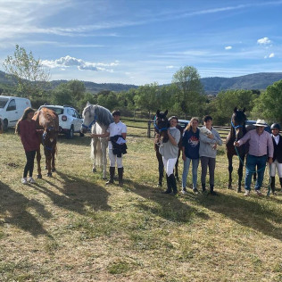 Paseo a Caballo para dos con Opción a Tosta y Bebida (Campo Real, Madrid)