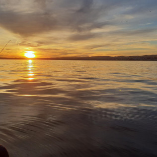 Paseo al Atardecer y Noche en Barco para dos (Estepona, Málaga)