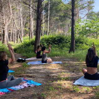 Paseo en Barca, Yoga y Desayuno en el Cap de Creus (Girona)