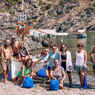 Paseo en Barca, Yoga y Desayuno en el Cap de Creus (Girona)