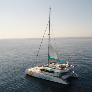 Excursión en Catamarán con Baño y Comida (Málaga)