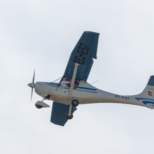 Vuelo en Avioneta con Opción a Vídeo por Cádiz (Sevilla)